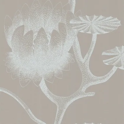 Lily wallpaper in Chalk on Taupe
